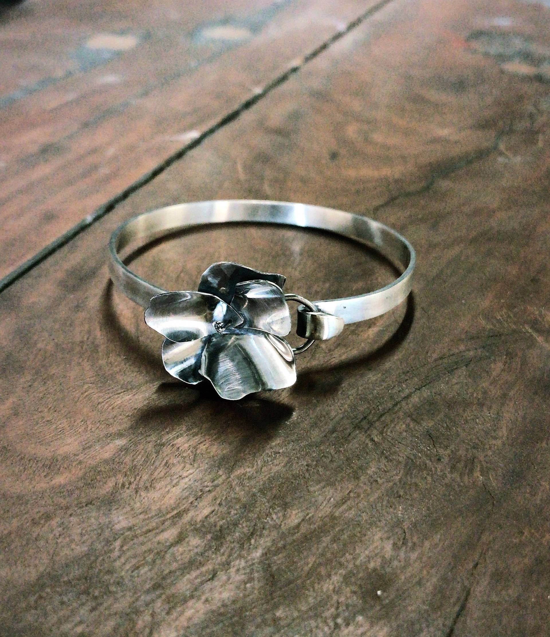 Hibiskus Armband Sterlingsilber Hibiskus Armband Sterlingsilber von DaemonsByPhoebe