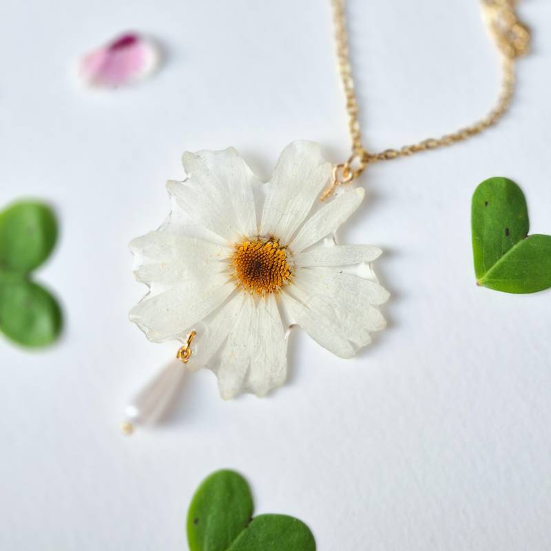 Gepresste Blume in Harz Halskette Gänseblümchen Kette, Getrocknete Schmuck, Echte Gepresste Blume in Harz Halskette Gänseblümchen Kette, Getrocknete Schmuck, Echte von DafneAndTheBee