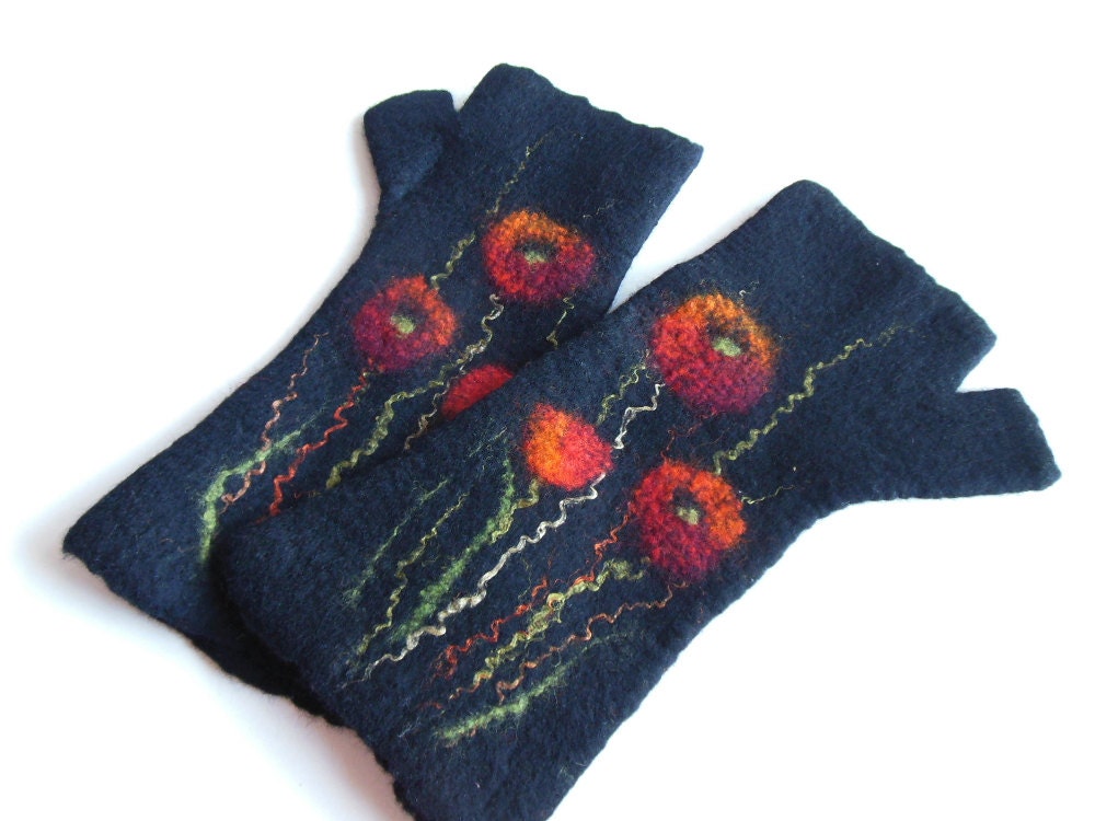 Gefilzte Handschuhe, Lange Gefilzte Hand Schwarz Rot Gefilzte Handschuhe, Lange Gefilzte Hand Schwarz Rot von Dagneart