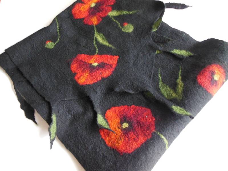 Gefilzte Schal, Handgefilzte Wollschal, Merino Wolle Schwarz Rot Mohn, Ooak Ein Von Der Art, Einzigartige Mohn Schal Gefilzte Schal, Handgefilzte Wollschal, Merino Wolle Schwarz Rot Mohn, Ooak Ein Von Der Art, Einzigartige Mohn Schal von Dagneart