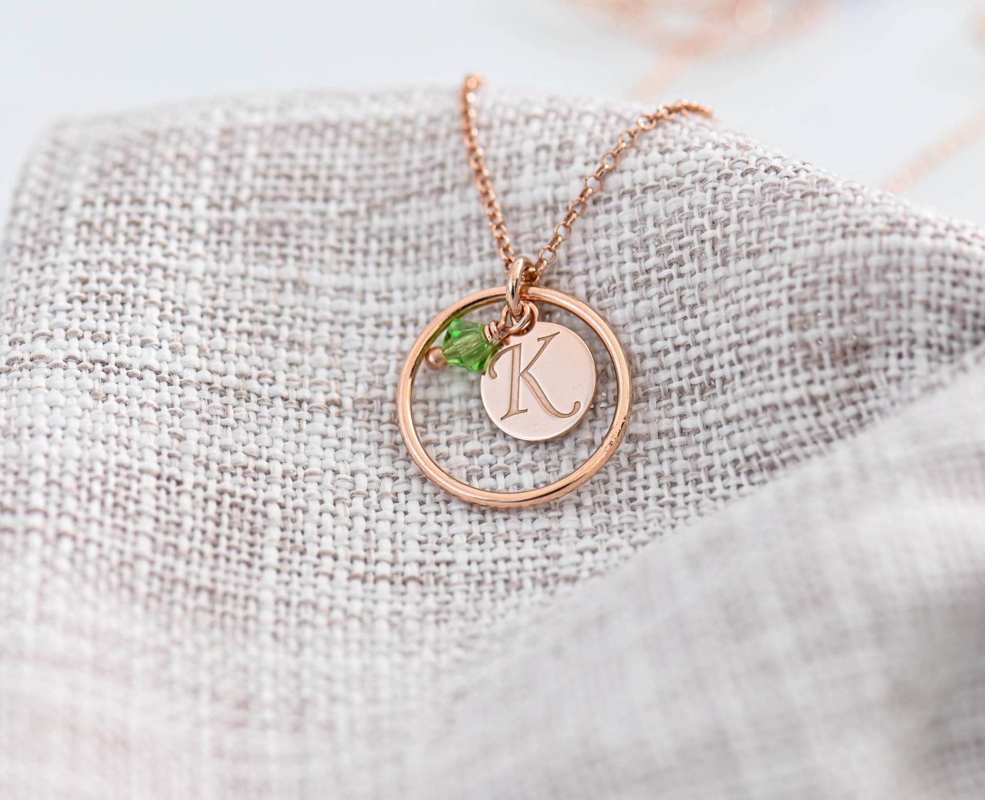 Rose Gold Initial Halskette, Halsketten Für Frauen, Buchstaben Und Geburtsstein Kreis Ring Halskette Sie Rose Gold Initial Halskette, Halsketten Für Frauen, Buchstaben Und Geburtsstein Kreis Ring Halskette Sie von DaintyJools