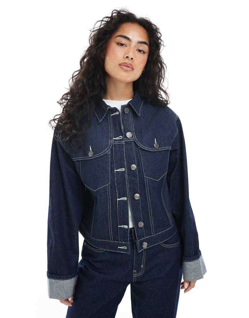 Daisy Street - Eng anliegende Jeansjacke in Indigo-Marineblau mit Einsätzen, Kombiteil von Daisy Street