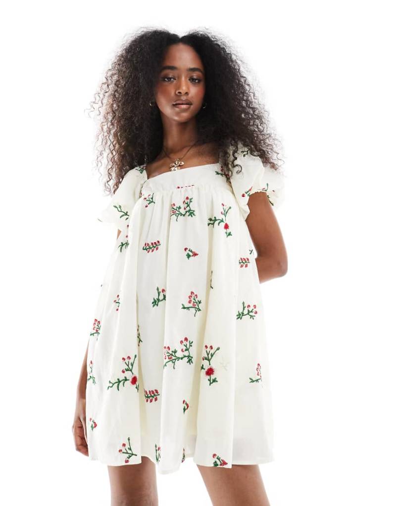 Daisy Street - Gesmoktes Minikleid in Beige mit Stickerei und Puffärmeln-Neutral von Daisy Street