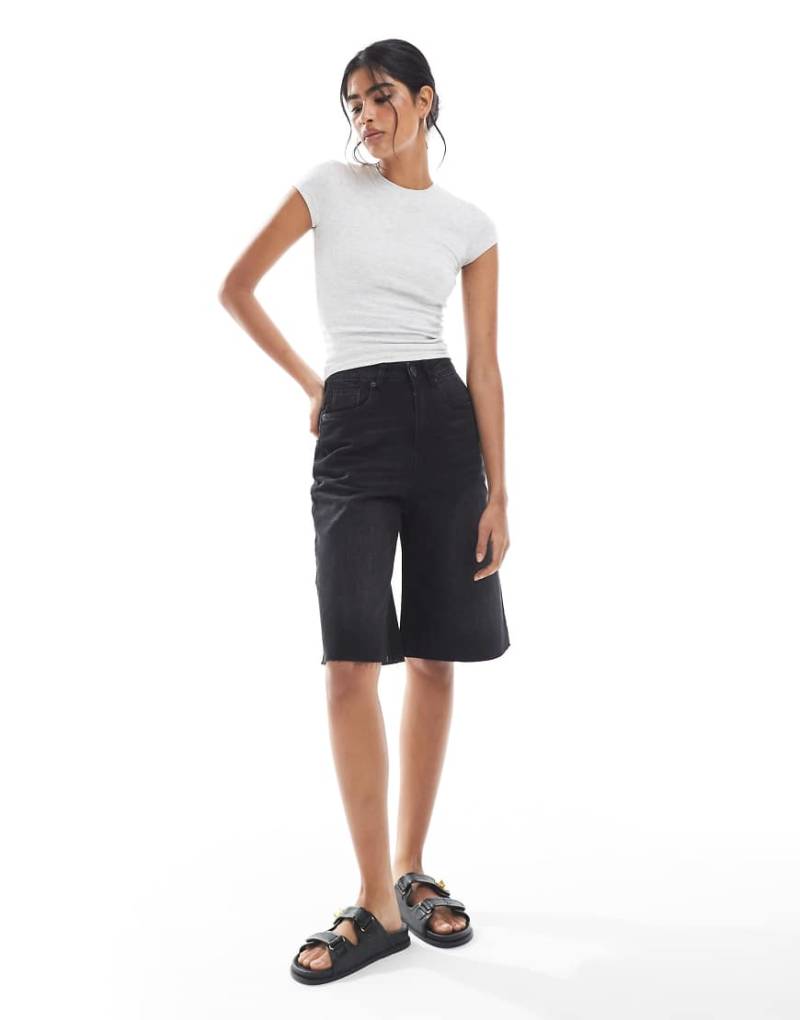 Daisy Street - Jeans-Jorts in Schwarz mit niedrigem Bund von Daisy Street