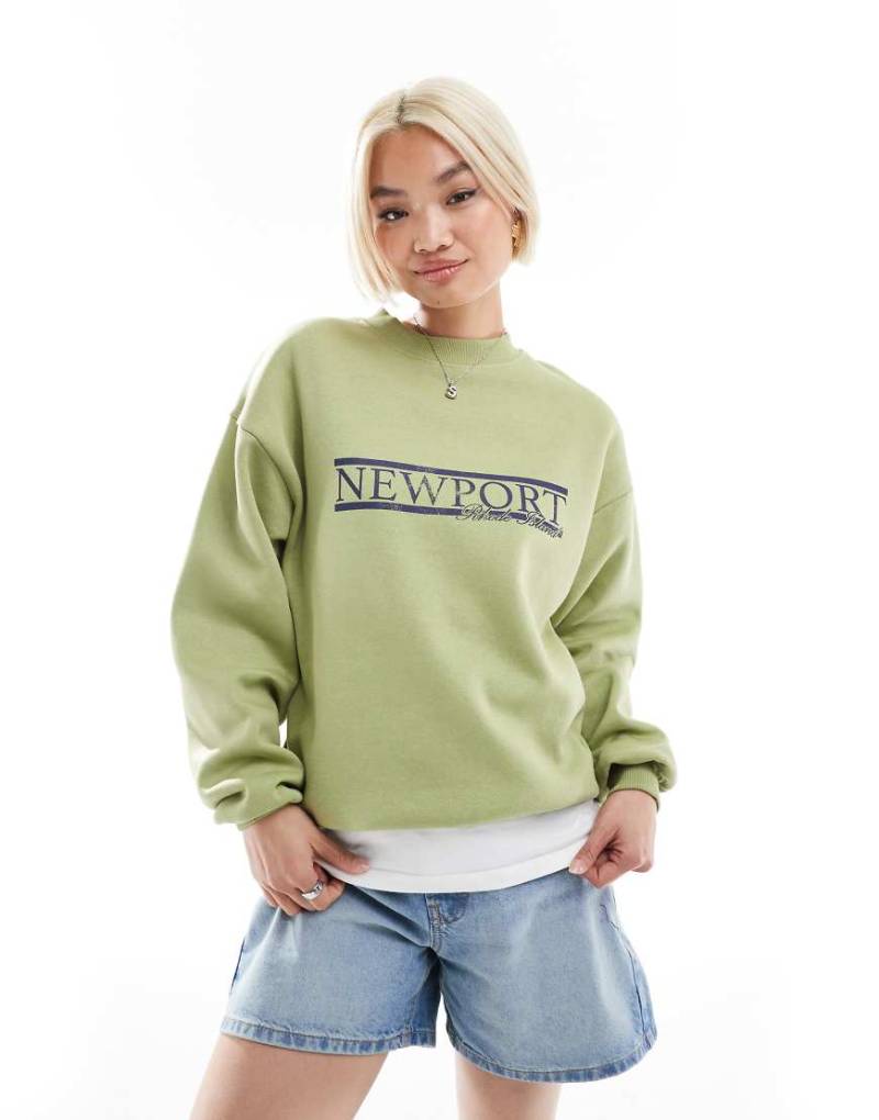 Daisy Street - Oversize-Sweatshirt in Matcha-Grün mit Grafik von Daisy Street