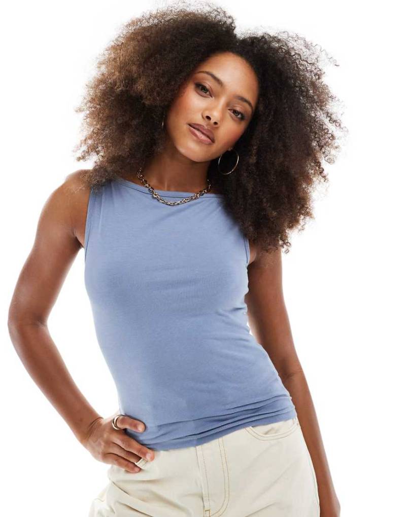 Daisy Street - Tanktop in Blau mit U-Boot-Ausschnitt von Daisy Street