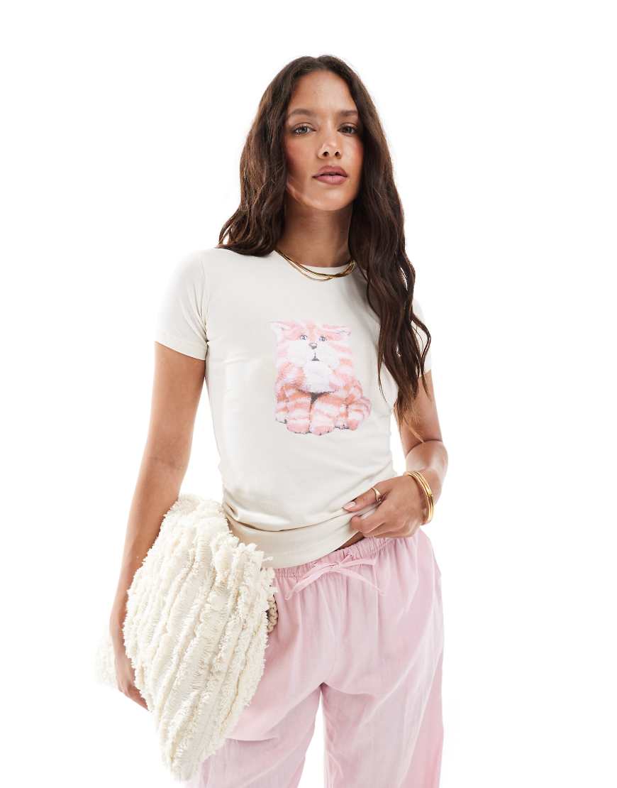 Daisy Street x Bagpuss - Knapp geschnittenes T-Shirt in Vintage-Weiß mit Print von Daisy Street