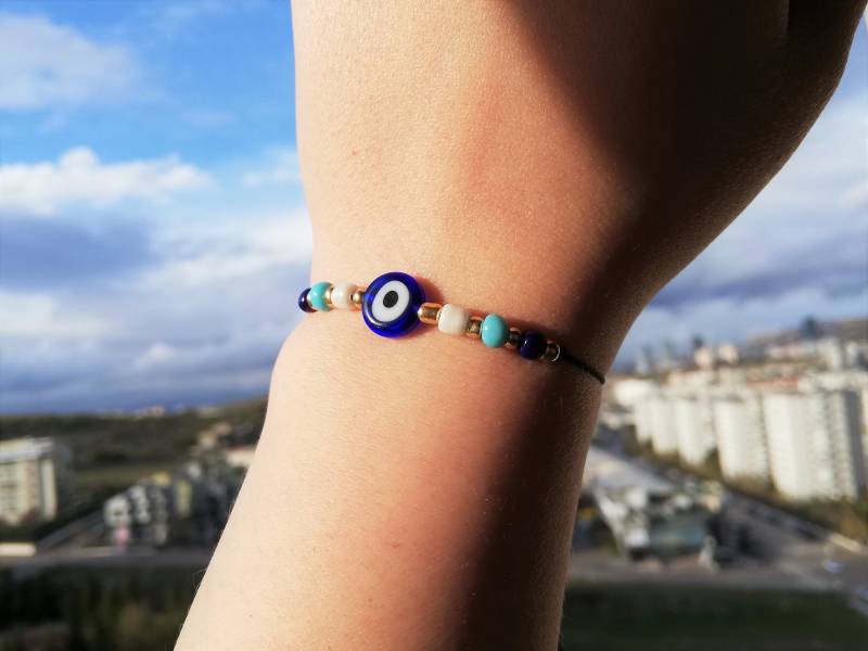 Blau Evil Eye Armband, Verstellbares Nazar Perlen Schutz Good Luck Charm String Armband Geschenk von DaisyJewelryCraft
