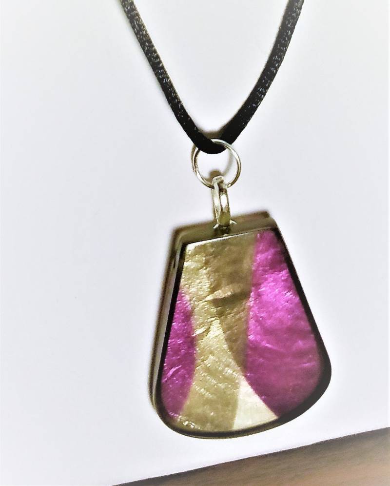 Anhänger Lila, Lila Halskette, Silber Anhänger, Upcycling Upcycled Fashion Geschenk von DaisyLinksDesigns