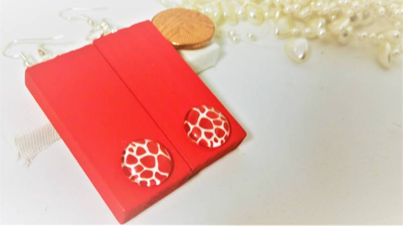 Holz Ohrringe, Ohrringe Aus Holz, Rechteck Rote Neuheit Block Sommer, Hippie Domino von DaisyLinksDesigns