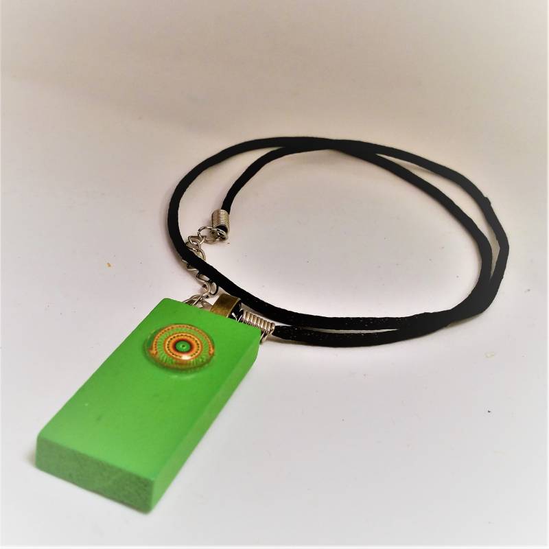 Holzanhänger, Rechteck Anhänger, Holz Halskette, Grüner Grüne Halskette, Sommer 5Th Anniversary von DaisyLinksDesigns