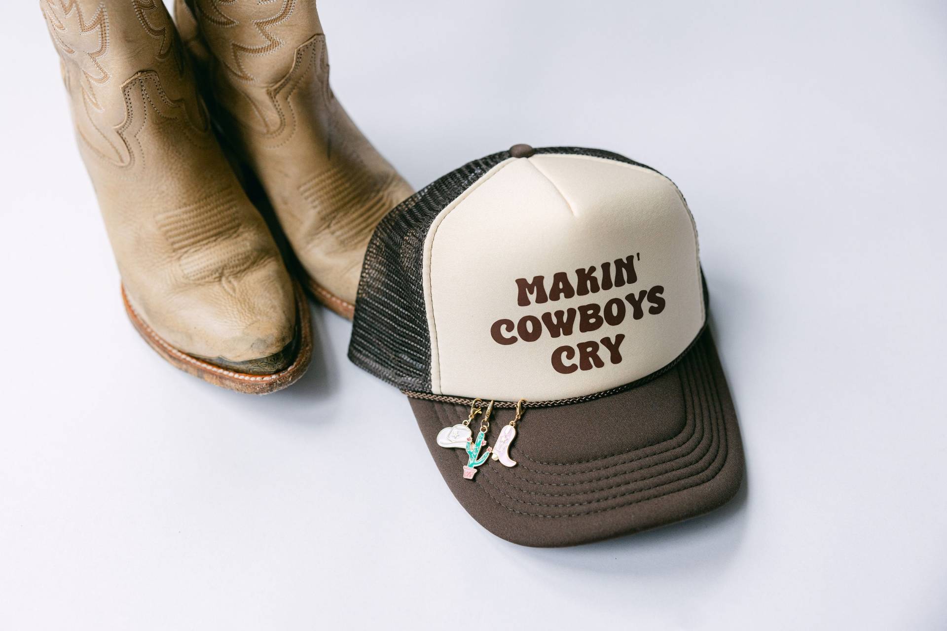 Benutzerdefinierte Fernlastwagenmütze | Slogan Trucker Hat Party Hut Spruch Cowboy Country Music Benutzerdefinierte Fernlastwagenmütze | Slogan Trucker Hat Party Hut Spruch Cowboy Country Music von DaisyScottDesigns
