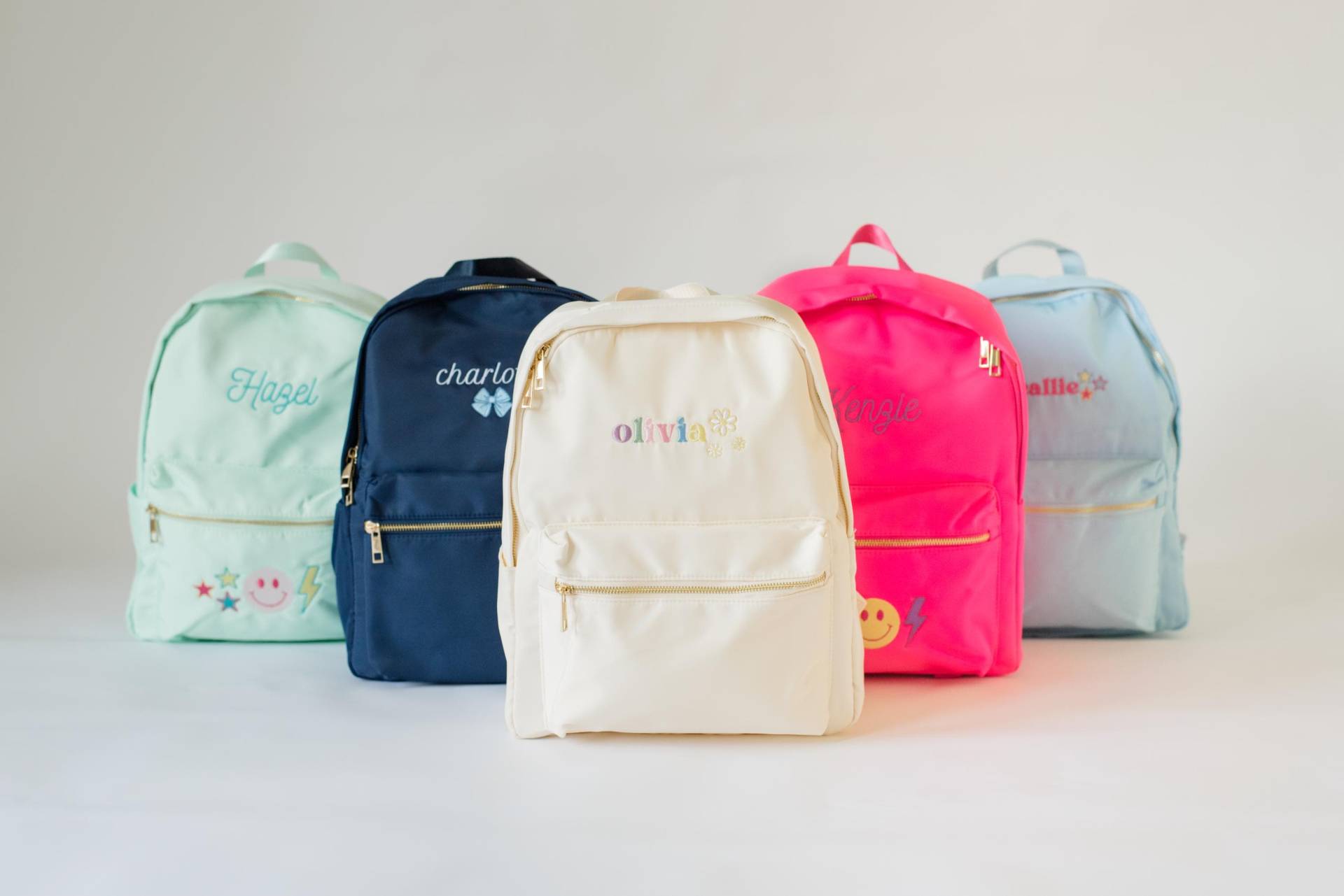 Individuell Bestickter Rucksack | Personalisierter Gestickter Name Monogramm Zurück Zu Schultasche Kinder Applikation Symbole Individuell Bestickter Rucksack | Personalisierter Gestickter Name Monogramm Zurück Zu Schultasche Kinder Applikation Symbole von DaisyScottDesigns