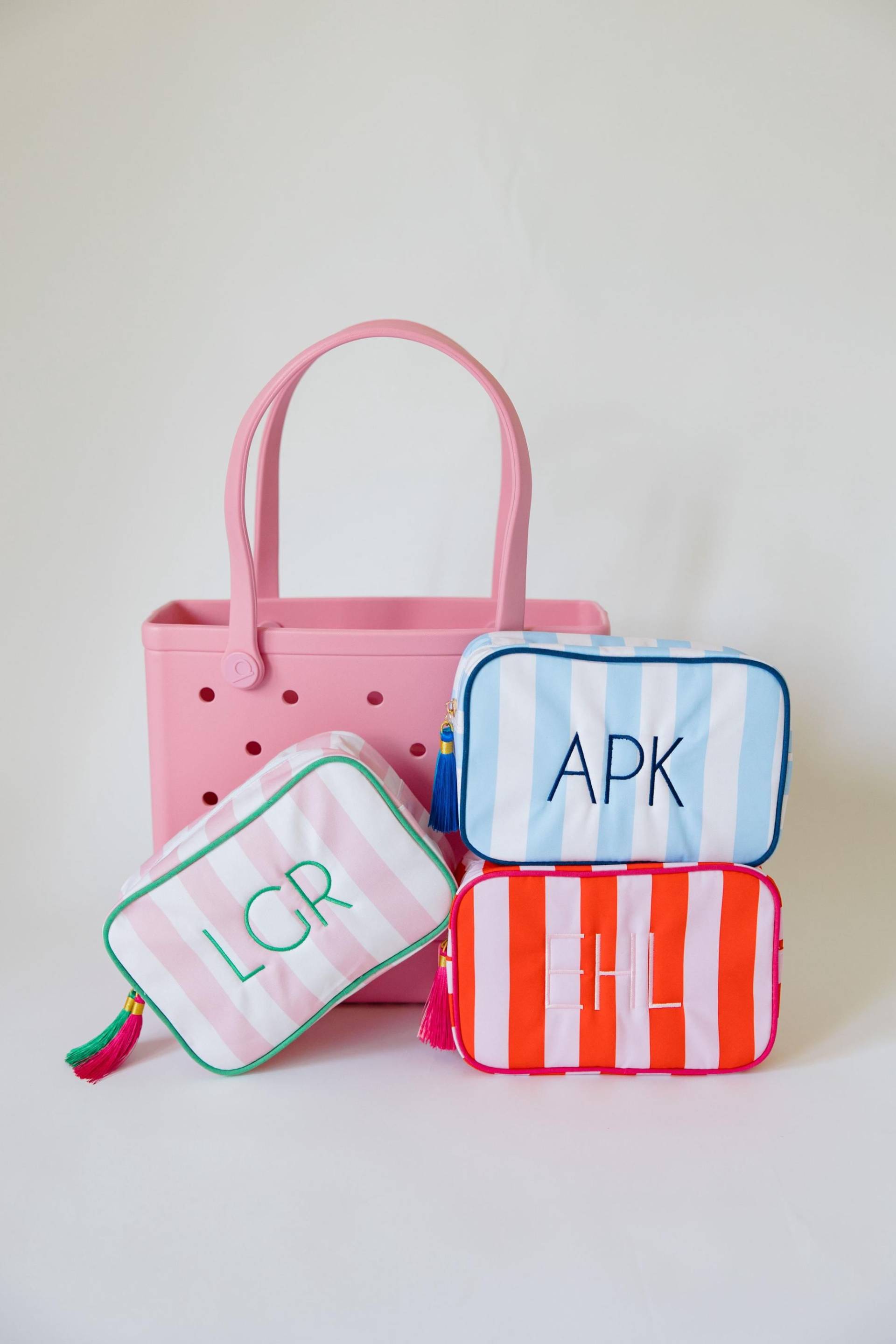 Personalisierte Kosmetiktasche | Gestickte Namen Schminktasche Cabana Gestreift Reisetasche Brautjungfern Geschenke Sommer Geschenk Personalisierte Kosmetiktasche | Gestickte Namen Schminktasche Cabana Gestreift Reisetasche Brautjungfern Geschenke Sommer Geschenk von DaisyScottDesigns