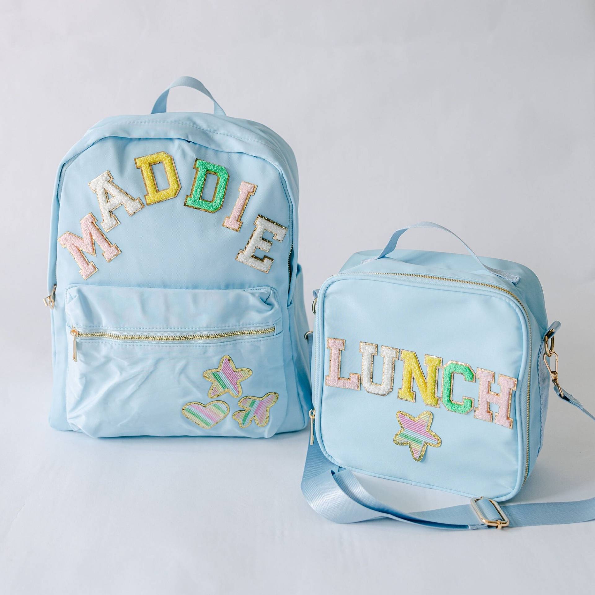 Personalisierter Nylon Rucksack Und Lunch Bag | Anpassbare Chenille Patch Tasche Kind Zurück Zu Schultasche Custom Patches Brotdose von DaisyScottDesigns