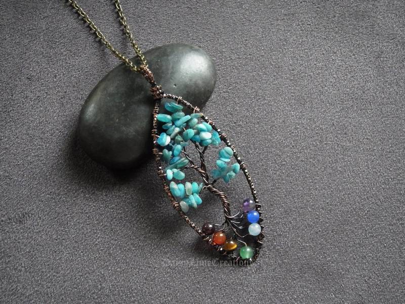 Baum Des Lebens Anhänger Heilung Sieben Chakren Halskette Natürliche Kyanit Edelstein Chip Perlen Antikes Kupfer Boho von DaisylimeCreation