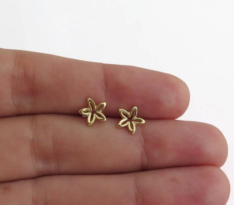 14K Gold Blumen Ohrstecker - Ohrringe Kleine Massivgold Zierliche Minimalist von DaliaShamirJewelry