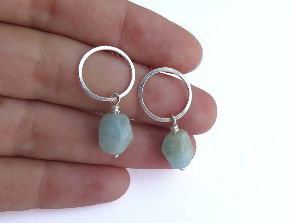 Aquamarin Ohrringe - Sterling Silber Kreis Ohrstecker Edelstein von DaliaShamirJewelry