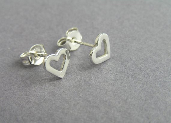 Silber Herz Ohrringe - Ohrstecker Sterling Post von DaliaShamirJewelry