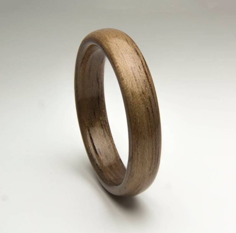Bentwood Ring Aus Walnussholz Bentwood Ring Aus Walnussholz von DaliaWoodia