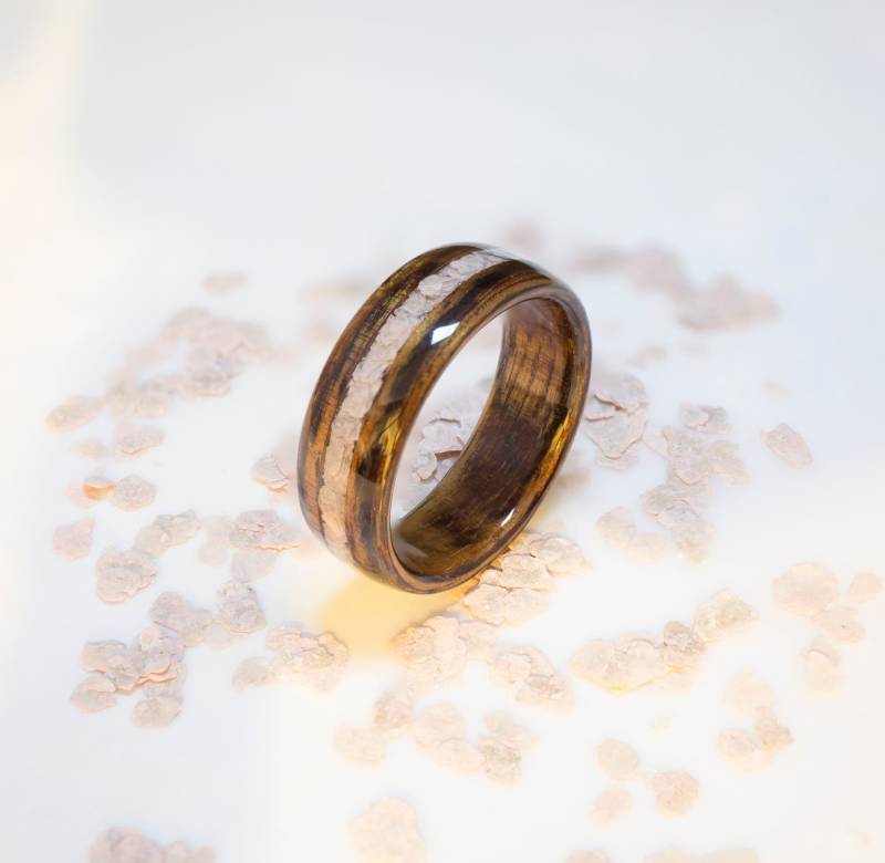 Bentwood Ring Handgefertigt in Koa Holz Mit Glimmer Flake Inlay, Ringe, Ehering, Bestes Geschenk, Ringe Bentwood Ring Handgefertigt in Koa Holz Mit Glimmer Flake Inlay, Ringe, Ehering, Bestes Geschenk, Ringe von DaliaWoodia