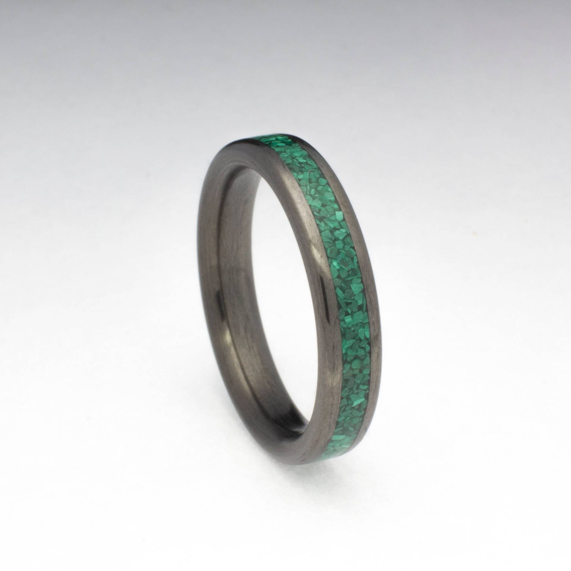 Carbon Ring, Carbonfaser Ring Mit Malachit Inlay, Herren Ehering, Mann Schwarzer Schwarzer von DaliaWoodia