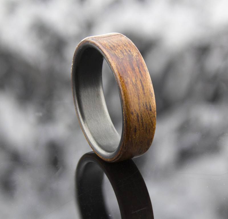 Carbonfaser Ring, Bentwood Mahagoni Holz, Herren Frauen Ehering, Handgemachter Hochzeitsband, Bestes Geschenk, Geschenk Für Ihn Carbonfaser Ring, Bentwood Mahagoni Holz, Herren Frauen Ehering, Handgemachter Hochzeitsband, Bestes Geschenk, Geschenk Für Ihn von DaliaWoodia