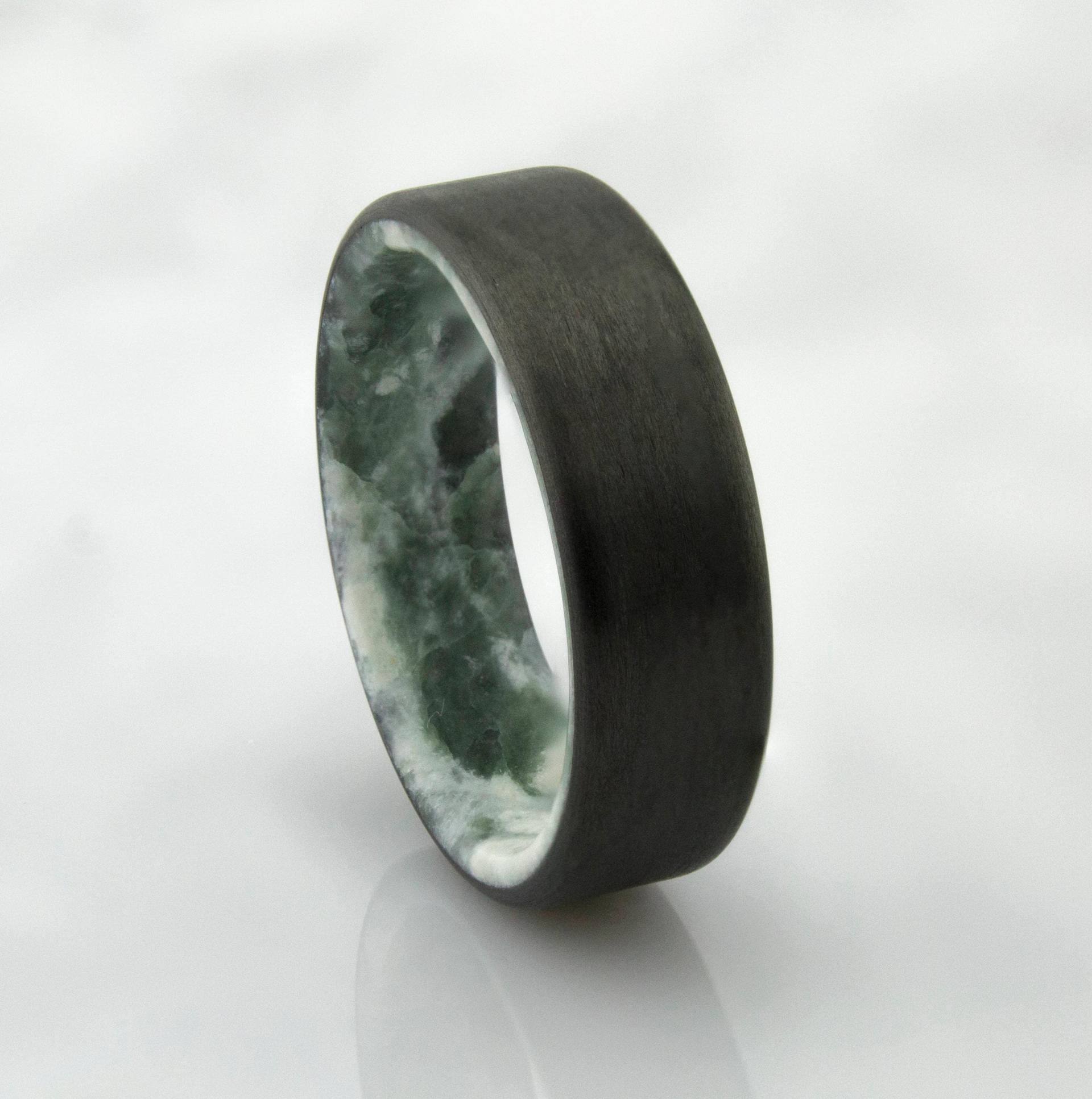 Carbonfaser Ring Mit Echtem Naturgrünen Quarzit, Herren Ehering, Schwarzer Ring, Unisex Ringe, Geschenke, Beste Geschenke von DaliaWoodia