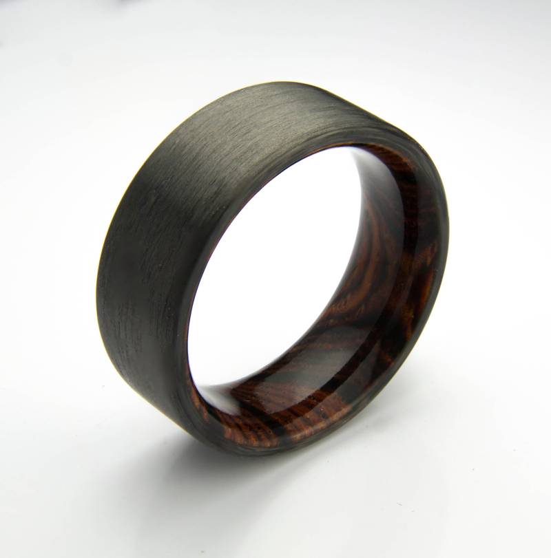 Etsy Ringe, Ring, Carbonfaser Ring Mit Cocobolo Holzeinzug, Ehering, Schwarzer Männer Geschenk Für Ihn, Sie Etsy Ringe, Ring, Carbonfaser Ring Mit Cocobolo Holzeinzug, Ehering, Schwarzer Männer Geschenk Für Ihn, Sie von DaliaWoodia