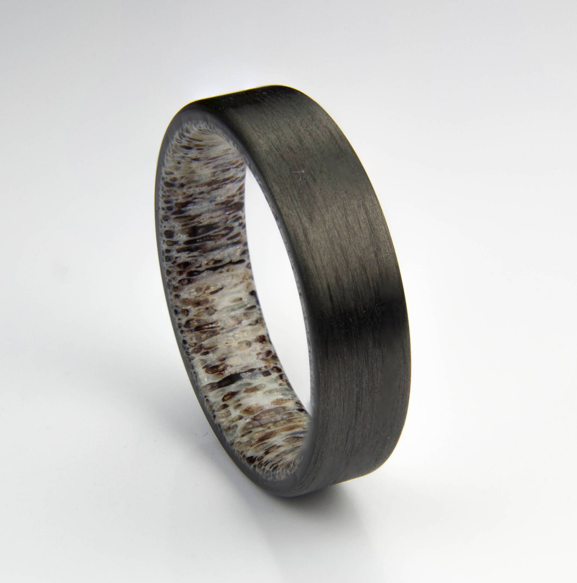 Karbon-Faser-Ring, Elchgeweihring, Ehering, Schmuck, Ringe, Verlobungsringe, Schwarze Herrenring, Herrenring von DaliaWoodia