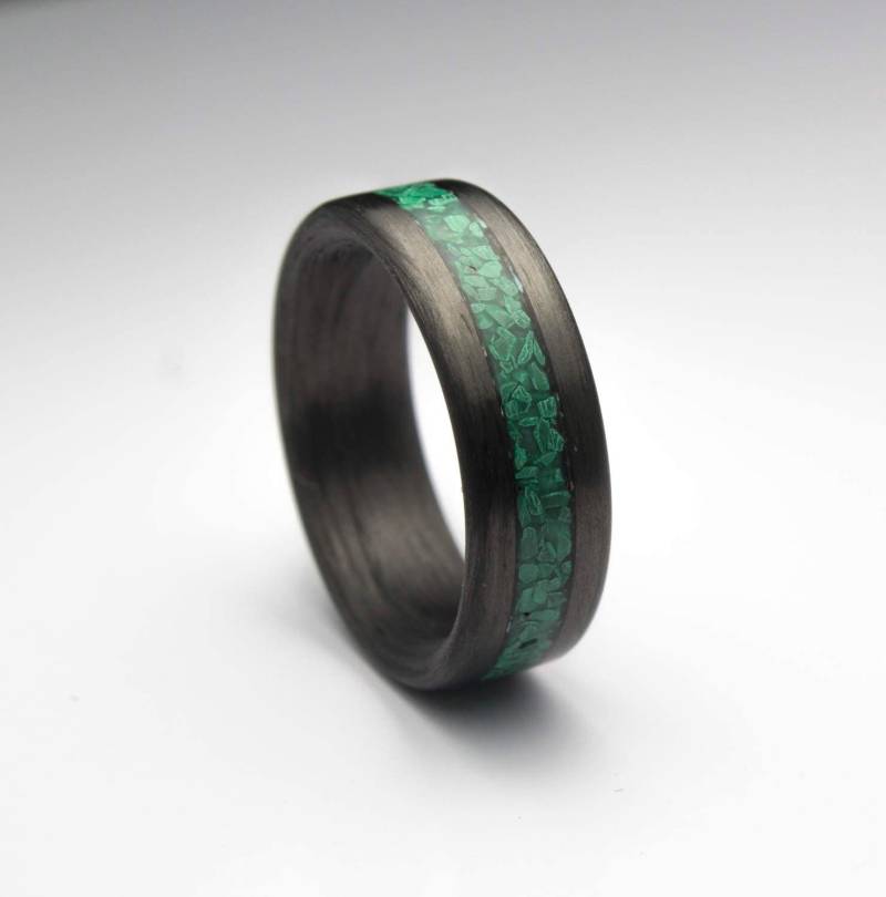 Karbonfaser Ring Mit Malachit Inlay, Schwarzer Ring, Herrenring, Ehering, Geschenke, Geschenk Für Sie, Ihn Karbonfaser Ring Mit Malachit Inlay, Schwarzer Ring, Herrenring, Ehering, Geschenke, Geschenk Für Sie, Ihn von DaliaWoodia