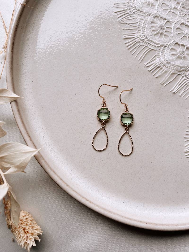 Boho Ohrringe Mit Grünem Stein Und Tropfenanhänger/Als Brautschmuck Zur Hochzeit Für Den Alltag Geschenk Zum Geburtstag von DalouJewelry