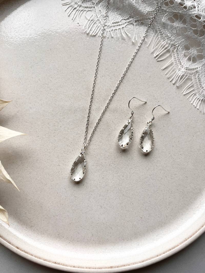 Filigranes Schmuckset Mit Klaren Tropfenanhängern in Silber/Brautschmuck Zur Hochzeit Geschenkidee Zum Geburtstag, Trauzeugin von DalouJewelry