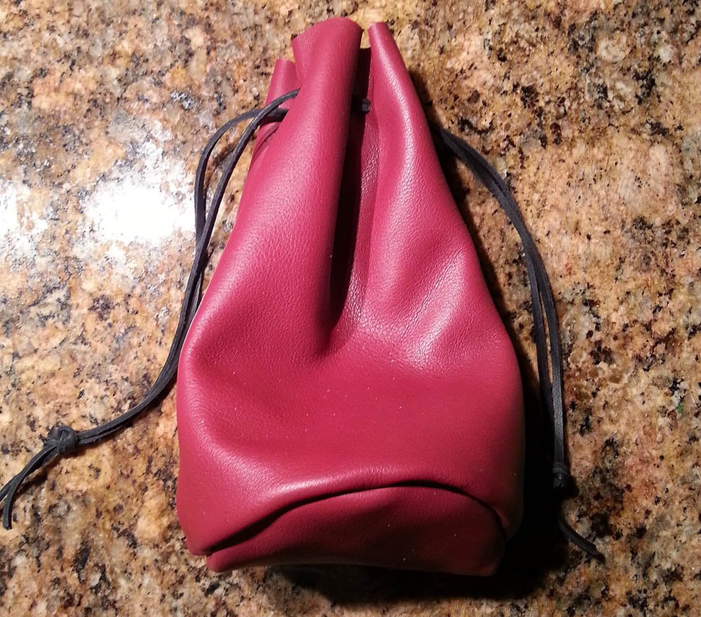 Große Würfeltasche Aus Leder Große Würfeltasche Aus Leder von DanTheLefty