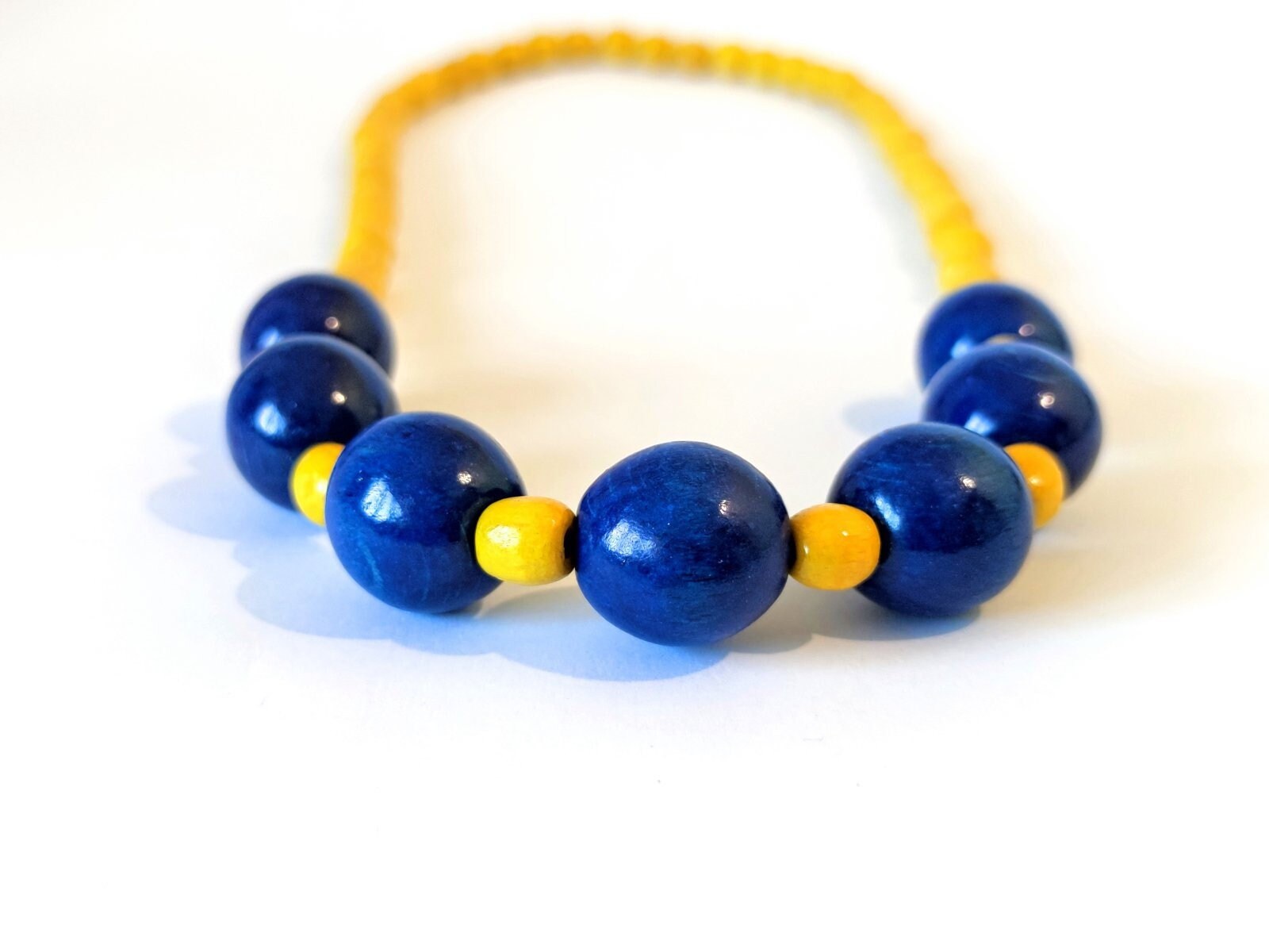 Blau Gelb Holz Halskette, Chunky Boho Holzperle Einfache Big Bold Geschenke von DanajewelryUA