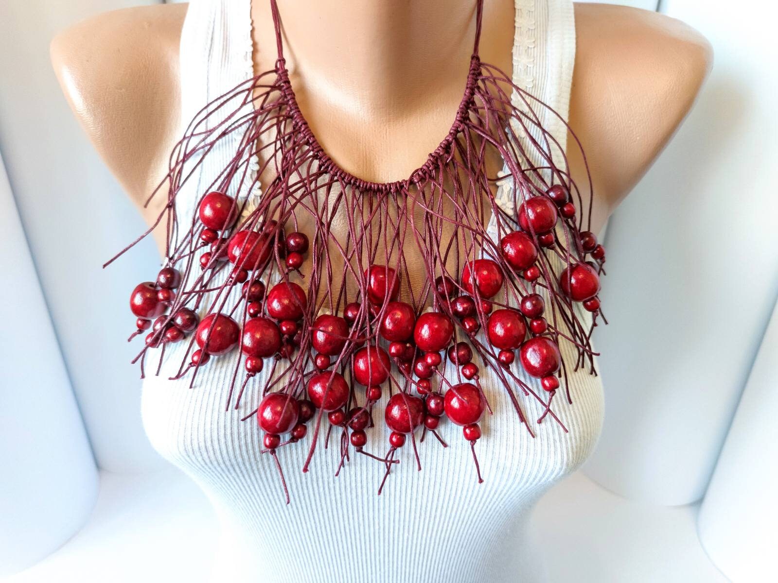 Große Rote Klobige Halskette, Boho Lätzchen Multistrang Holzperlenkette, Holzkette, Perlenkette, Geschenke Für Sie von DanajewelryUA