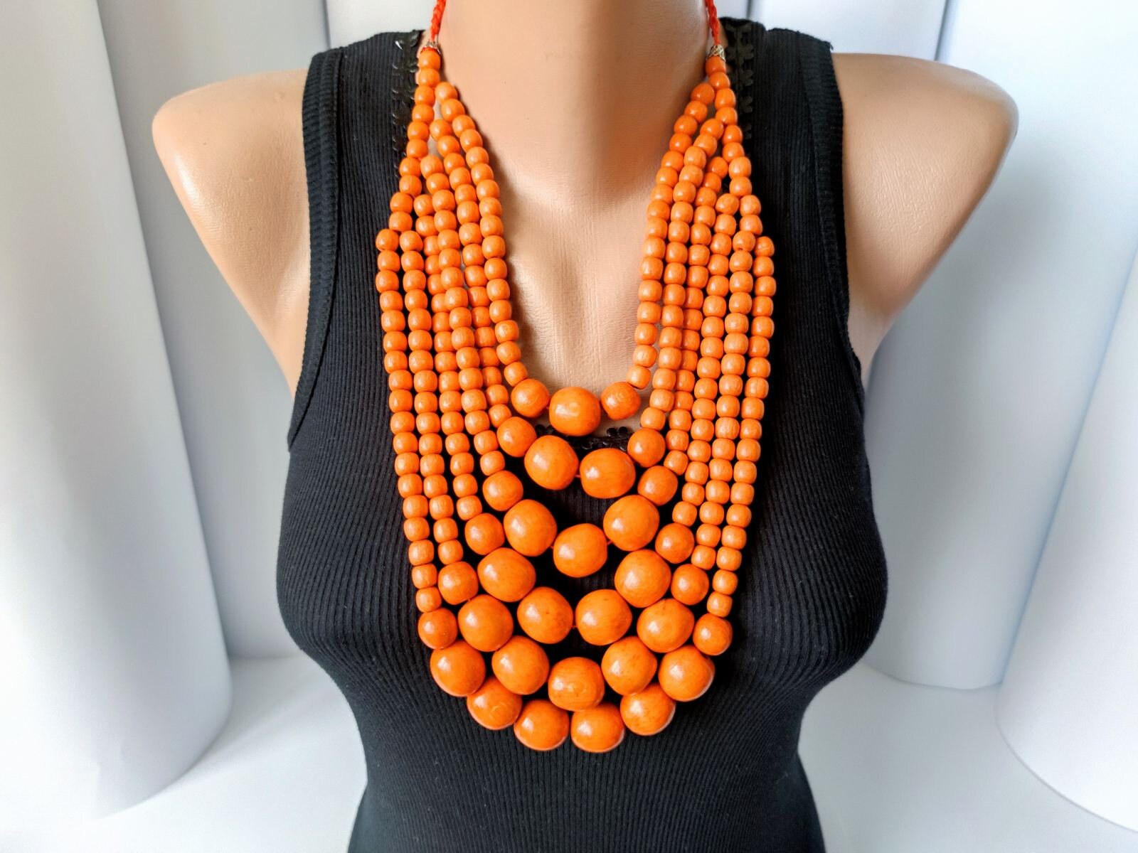 Orange Große Perlenkette, Große Mehrstrangige Perlenkette, Holzperlenkette, Statement Perlenkette, Chunky Perlenkette, Orange Kette von DanajewelryUA