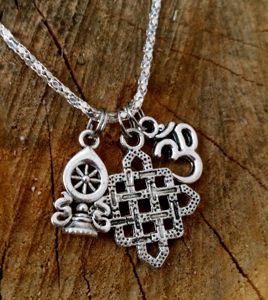 Das Leben Ist Gut Dharma Rad Buddha Liebe Endlose Knoten Om Anhänger Silber Halskette 18 "Heilung Cluster Energie Aum Ohm Das Leben Ist Gut Dharma Rad Buddha Liebe Endlose Knoten Om Anhänger Silber Halskette 18 "Heilung Cluster Energie Aum Ohm von DancingGypsies