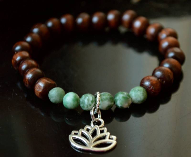 Holz Lotus Blume Moos Achat Perlen Armband Heilung Mala Boho Chic Männer Frauen Yoga von DancingGypsies
