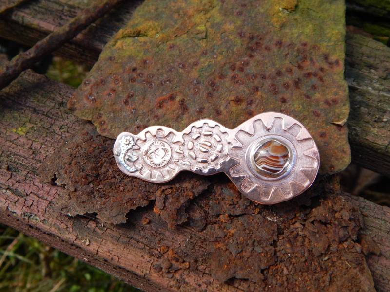 Zahnrad Aus Kupfer Mit Silber & Achat Stein Zahnrad Aus Kupfer Mit Silber & Achat Stein von DancingMantisJewelry