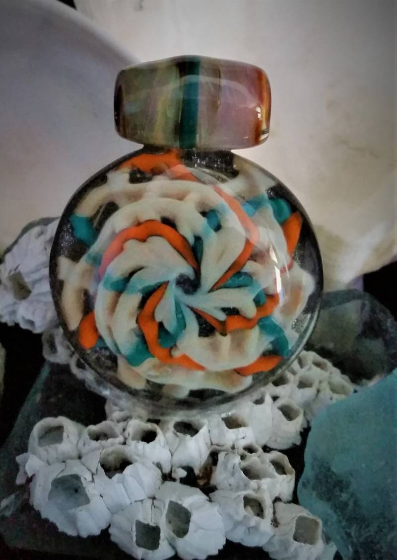 Glas Focal Anhänger Boro Perle Blau, Orange Und Weiß Für Halskette Oder Schmuck von DancingSands