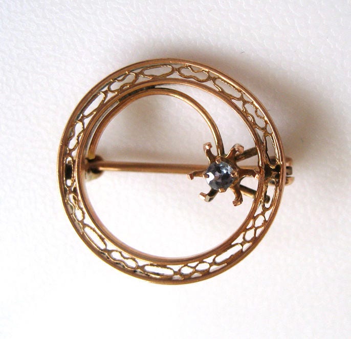 Edwardian 10K Gelbgold Filigree Saphir Brosche/Pin von DandLVintage