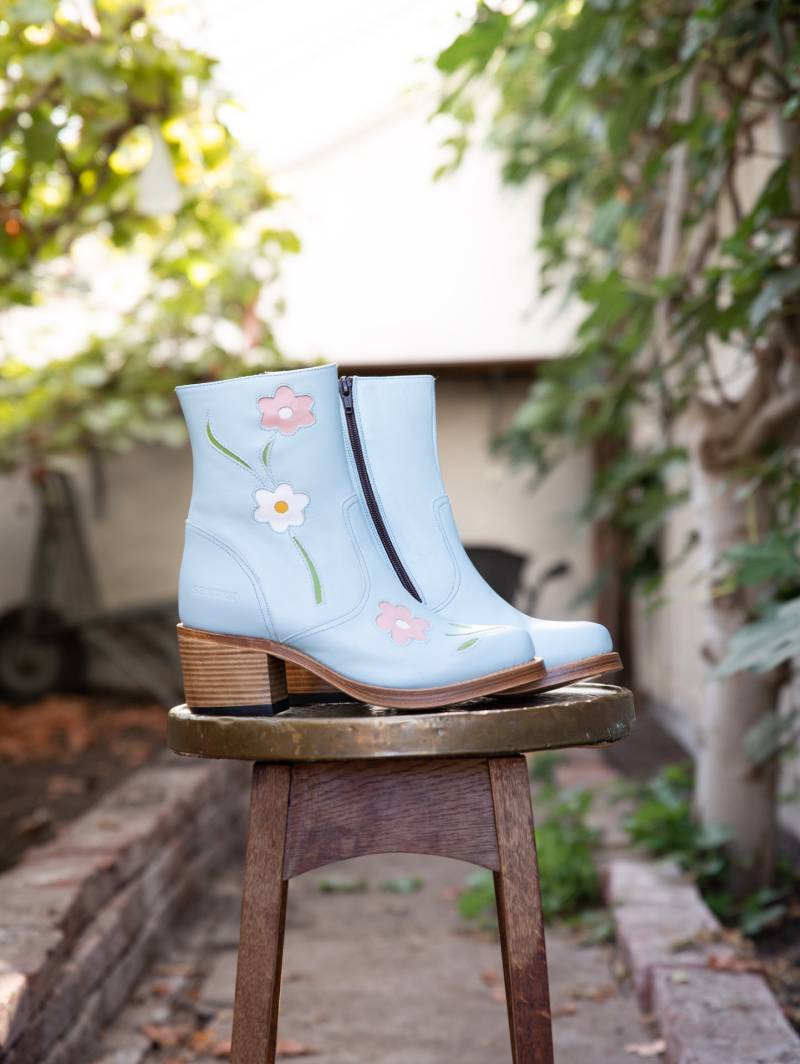 Blumenstiefeletten Blau von Dandelie