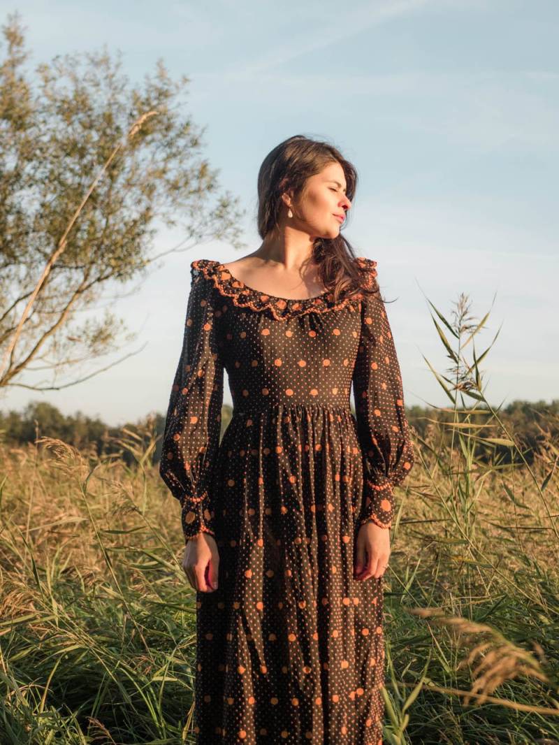 Wunderschönes Maxikleid Mit Offenem Ausschnitt von Dandelie