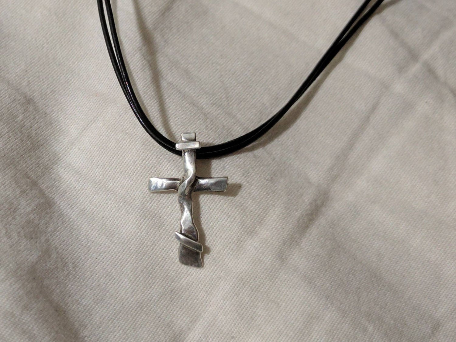 Bent Three Bar Cross Bent Three Bar Cross von DandelionForge