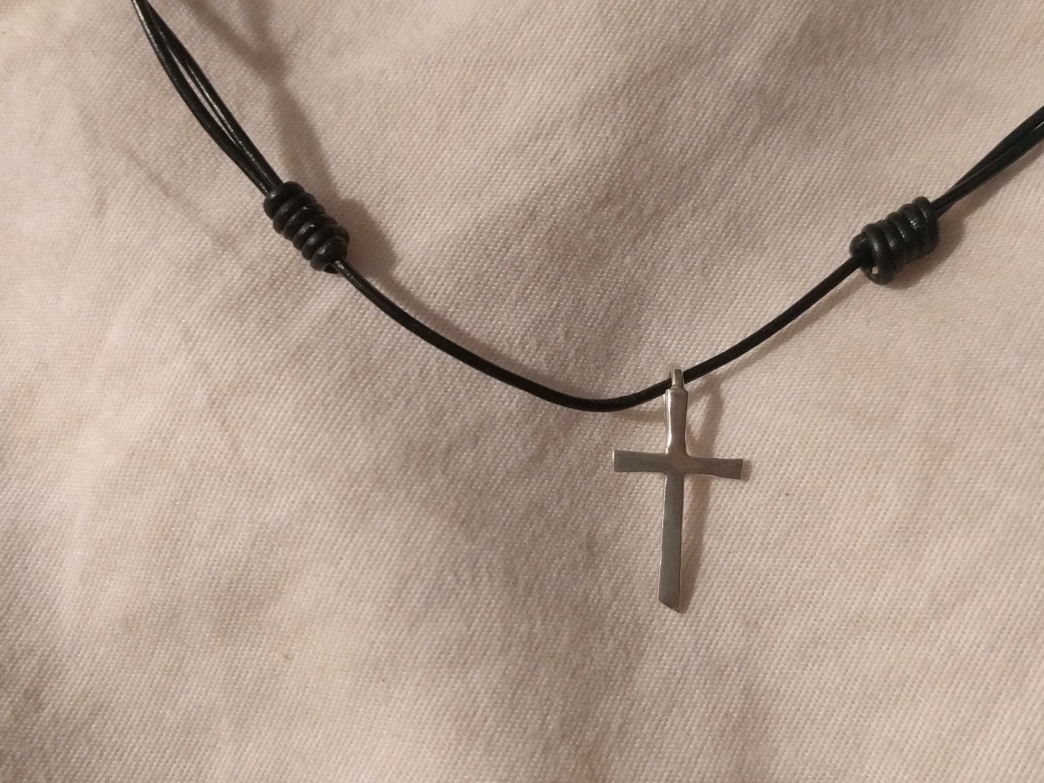 Kleines Sterling Kreuz Kleines Sterling Kreuz von DandelionForge