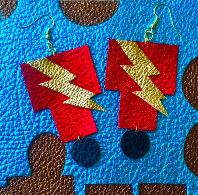 David Bowie Lederohrringe von DandelionGoldJewelry