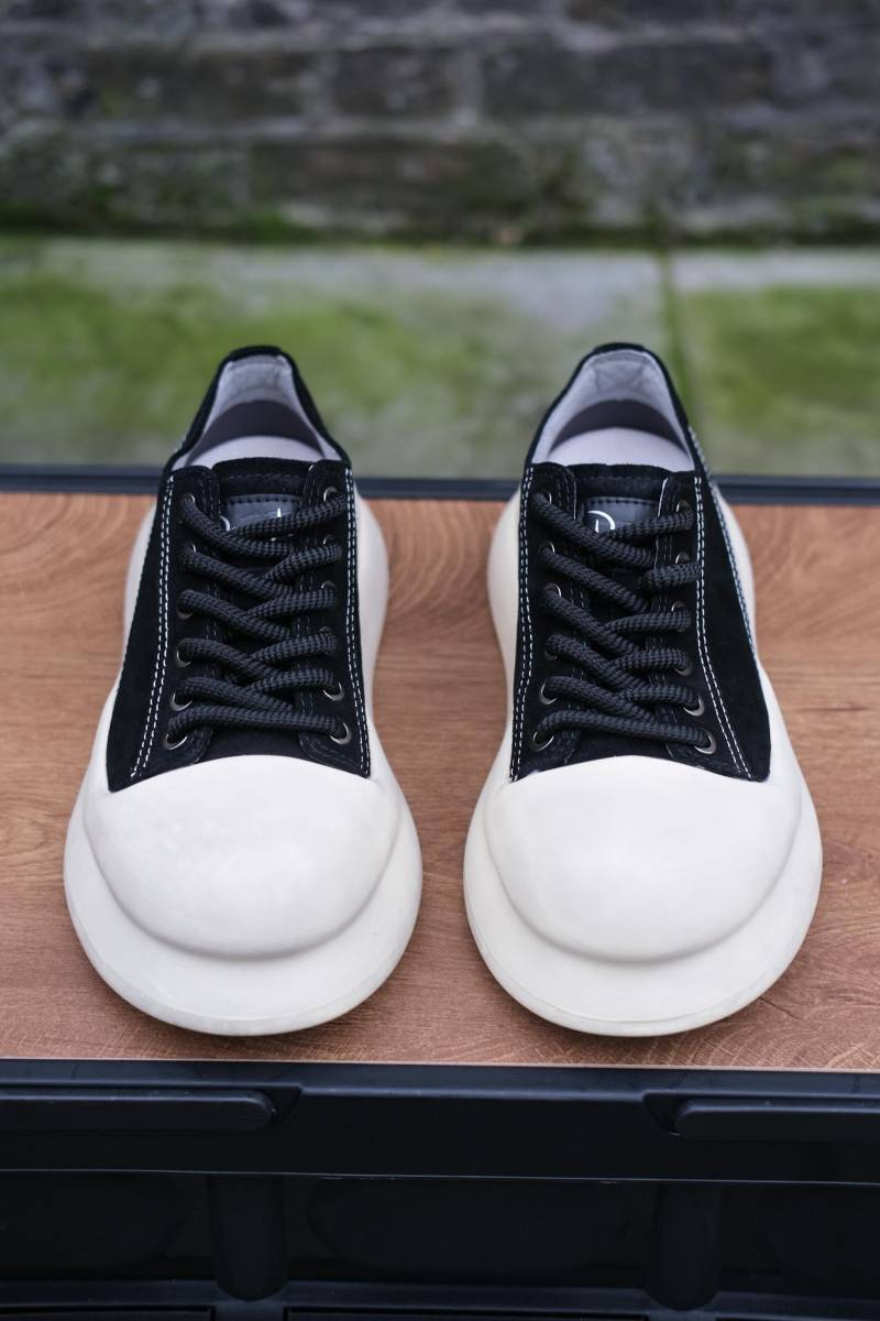 25' Kollektion || Ufo Turnschuhe 25' Kollektion || Ufo Turnschuhe von Daneyto