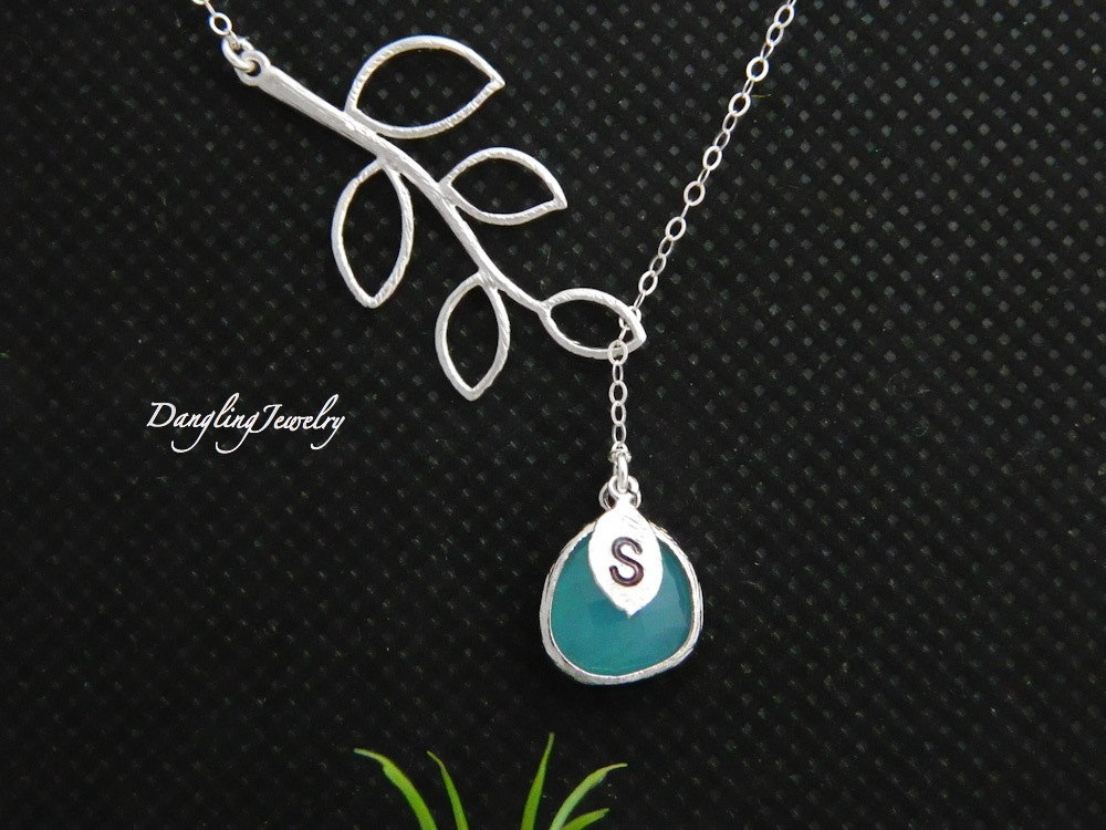 Brautjungfer Halskette, Satz Von Sechs, Erste Lariat Birthstone Monogramm Schmuck, Geschenke Hochzeitsschmuck Brautjungfer Halskette, Satz Von Sechs, Erste Lariat Birthstone Monogramm Schmuck, Geschenke Hochzeitsschmuck von DanglingJewelry