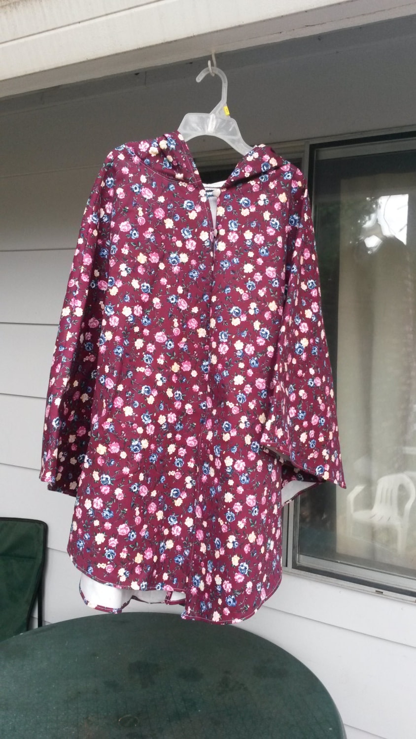 Erwachsener Kapuzen-Jeans Poncho Erwachsener Kapuzen-Jeans Poncho von DaniAnnieCrafts